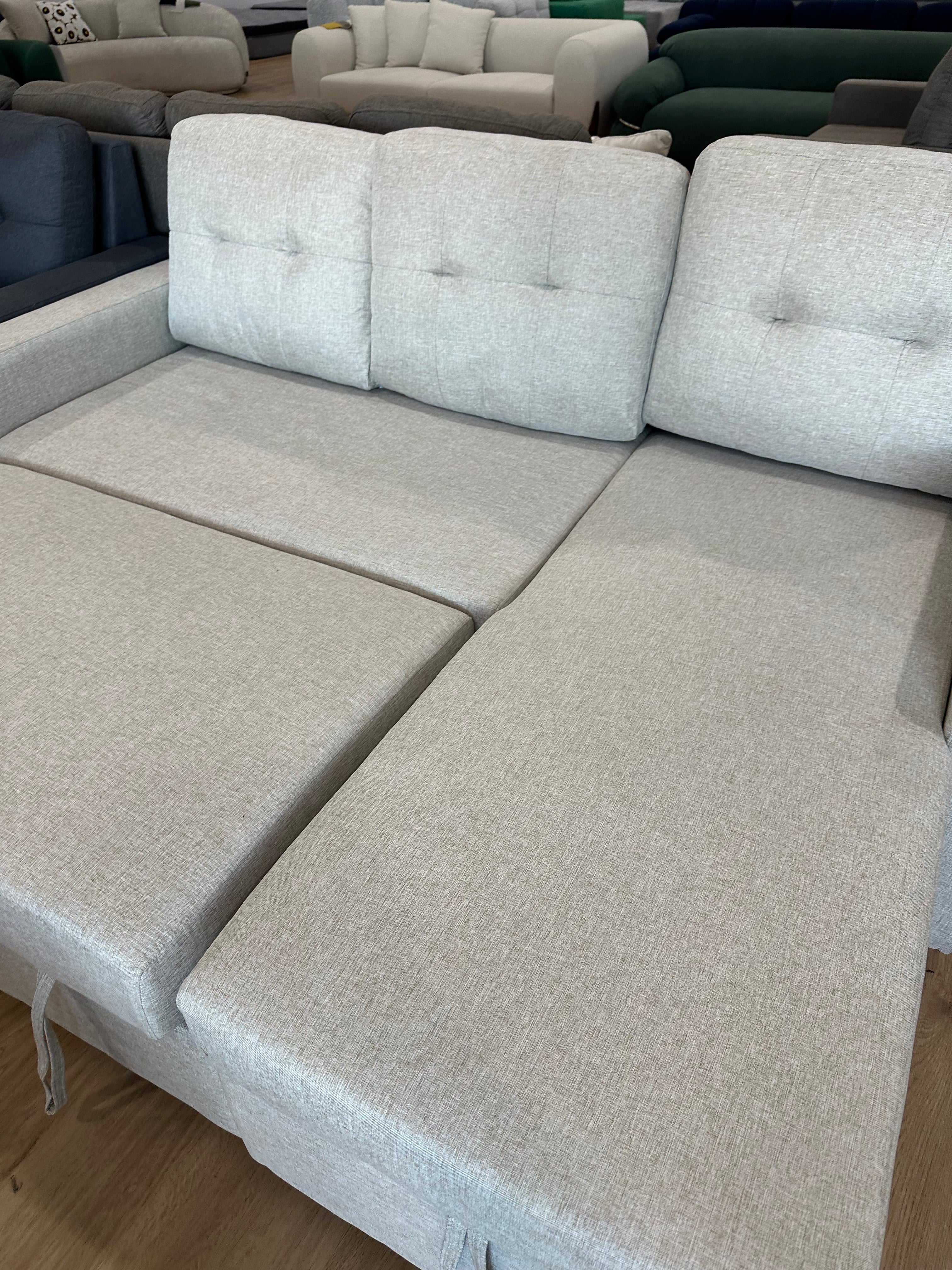 Serene three-seater sofa W/Ottoman & Storage